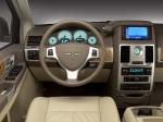 Chrysler Town & Country 2007 года